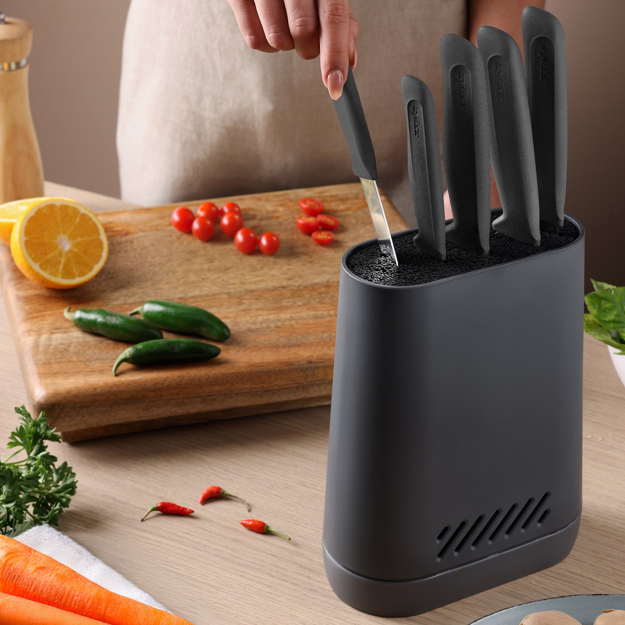 Zyliss Universal Knife Block – Flexible Knife Storage Solution