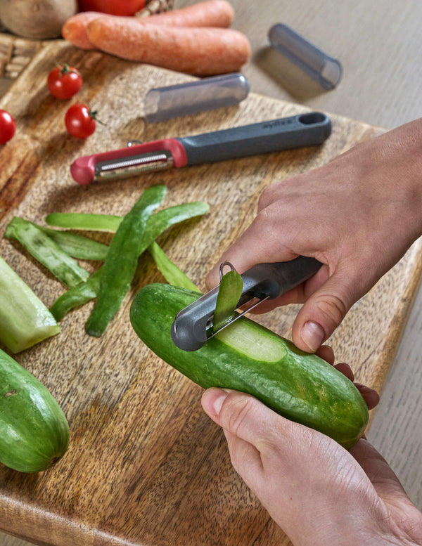 2 Piece Universal & Soft Skin Peeler Set
