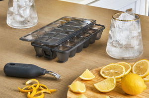 Zyliss Classic Ice Cube Tray lifestyle image 5.