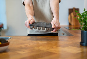 Zyliss Classic Ice Cube Tray in-use image 10.