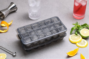 Zyliss Classic Ice Cube Tray lifestyle image 4.